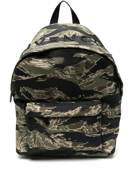  Givenchy Essential U Backpack - Black 