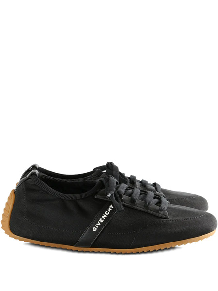  Givenchy Slim Lace-up Sneakers - Black 
