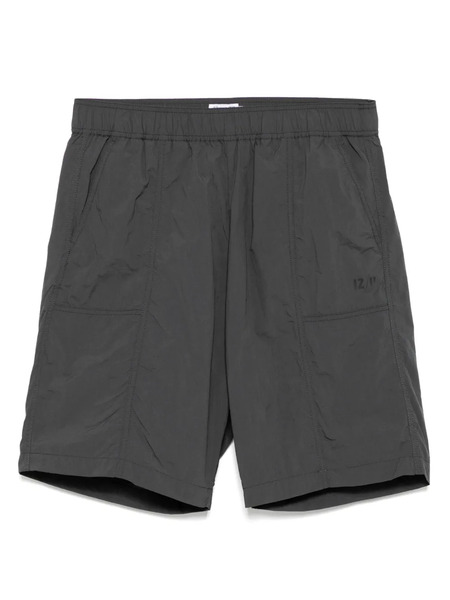  Izzue Logo-patch Shorts - Grey 