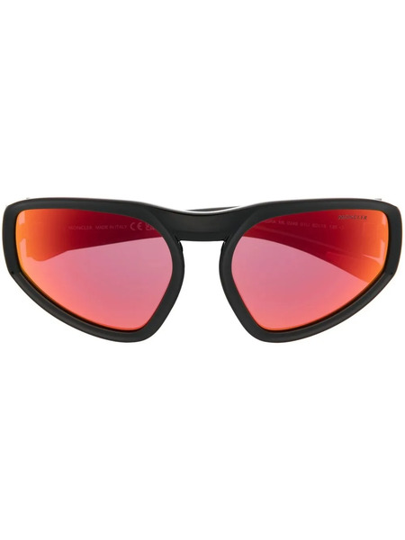  Moncler Eyewear Pentragra Shield-frame Sunglasses - Black 