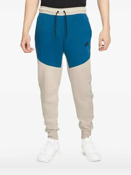  Nike Tech Fleece Joggers - Neutrals 