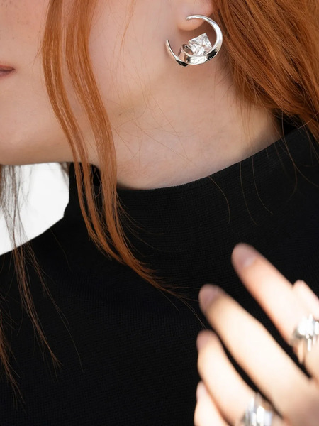  Obsidian Arc Earrings - Silver 