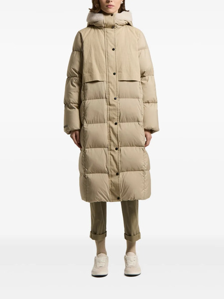  Peserico Hooded Quilted Down Coat - Neutrals 