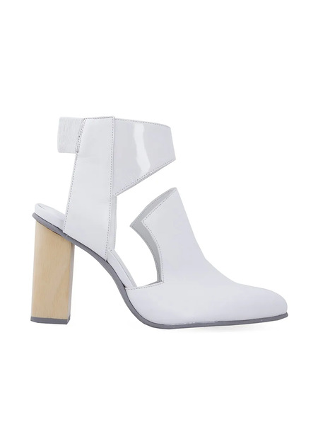  Studio Chofakian Leather Cut-out Ankle Boots - White 