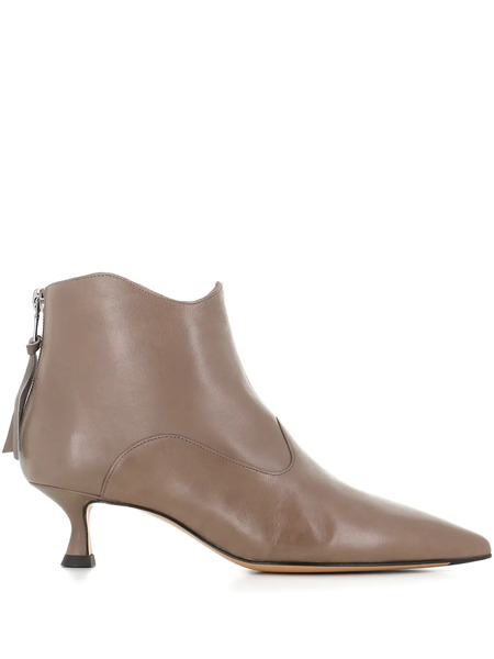  Tassinari Pointed Leather Boots - Brown 