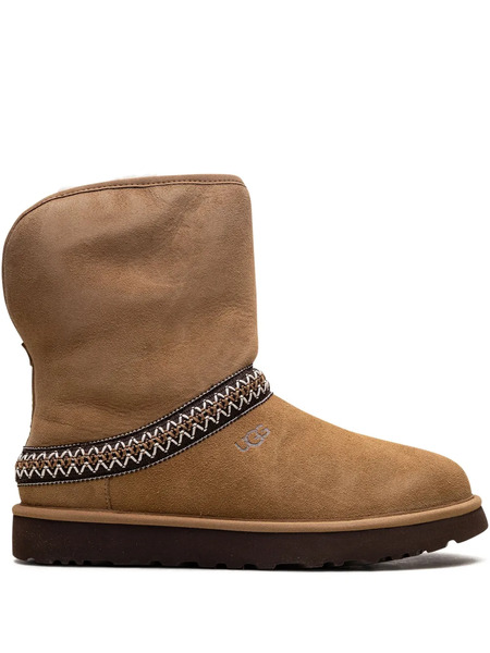  Ugg Classic Short Crescent chestnut Boots - Brown 