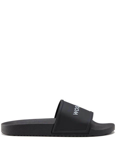  Woolrich Logo-embossed Flip Flops - Black 