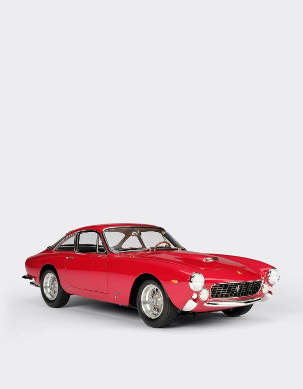  Ferrari Ferrari 250 Gt Swb Lusso Model In 1:8 Scale -  Cars Multicolour Os 