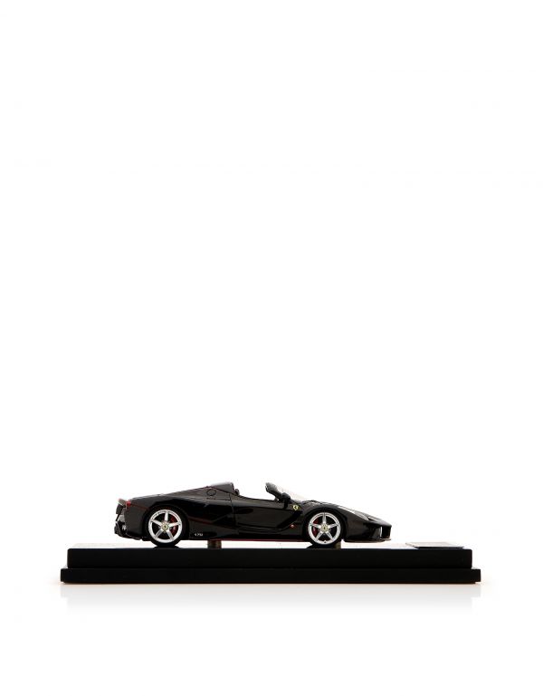  Ferrari Laferrari Aperta Model In 1:43 Scale -  Cars Black Os 