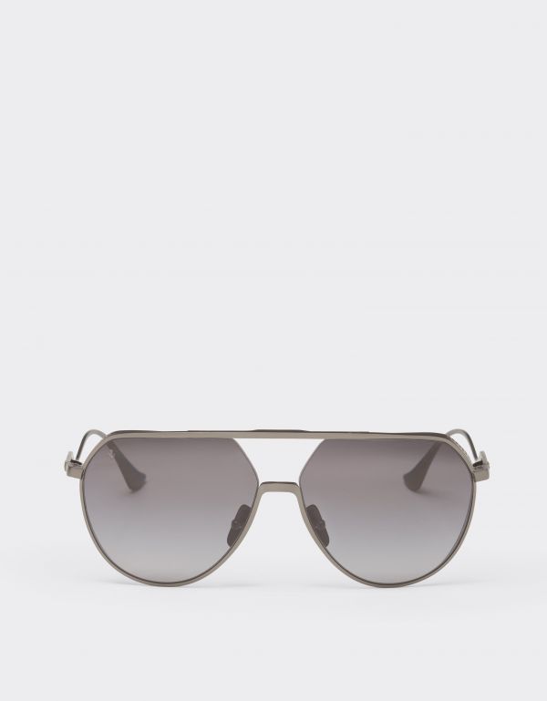  Ferrari Ferrari Sunglasses In Matt Gunmetal Grey Titanium With Polarised Grey Gradient Lenses -   Satin Gold Os 