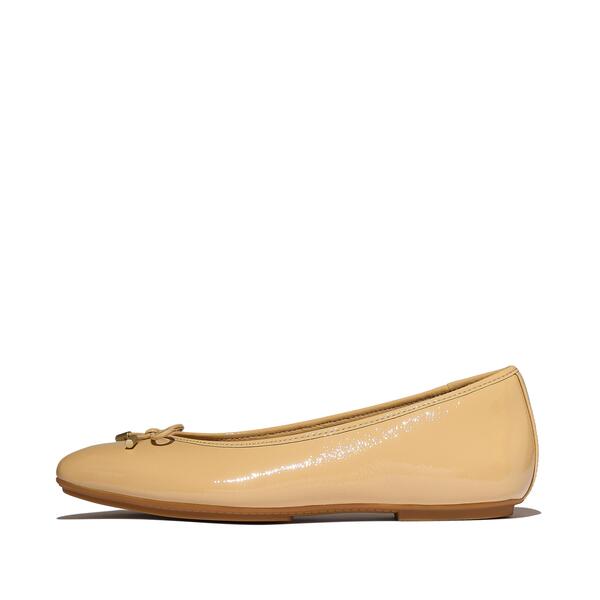  Delicato Bow Textured Patent Leather Ballerinas 