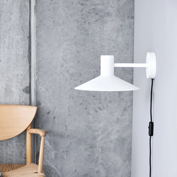  Frandsen Frandsen Minneapolis Wall Light Matt White 