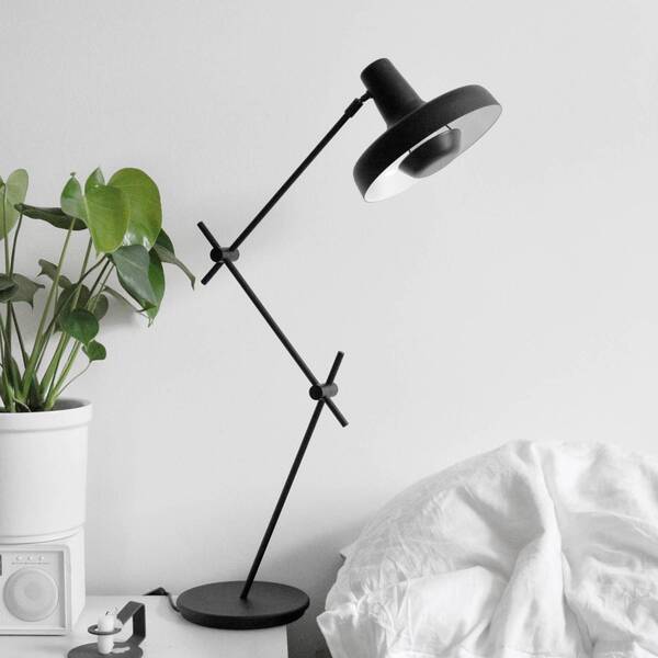  Grupa Grupa Arigato Table Lamp, Three-piece Arm Black 