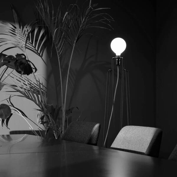  Grupa Grupa Model M1 Led Floor Lamp Black, Cable White 