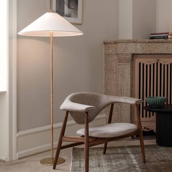  Gubi Gubi 9602 Floor Lamp, Brass, Canvas Lampshade 