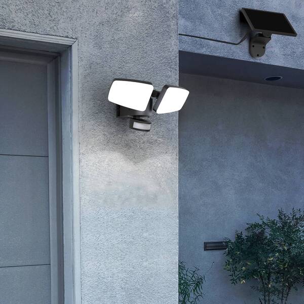  Heitronic Heitronic Led Outdoor Wall Light Duplex, 2-bulb, Corner Mounting 