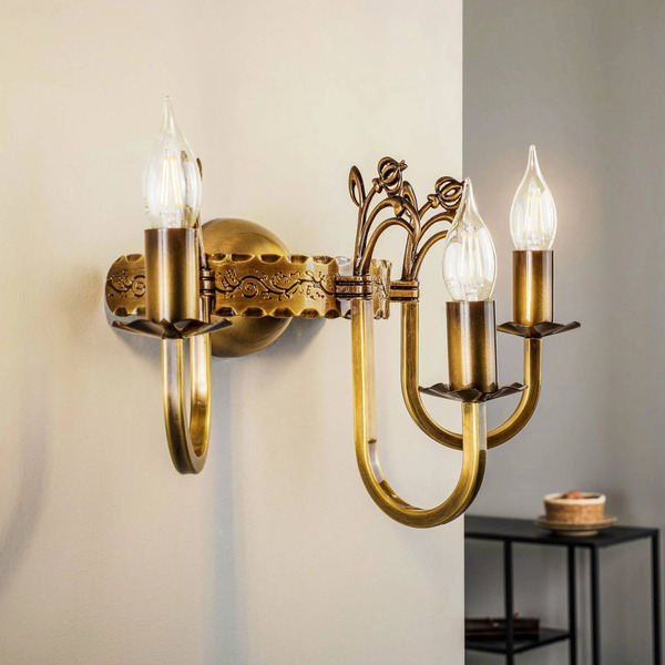  Jupiter Jupiter Castle Wall Light, Light Patina, 3-bulb 