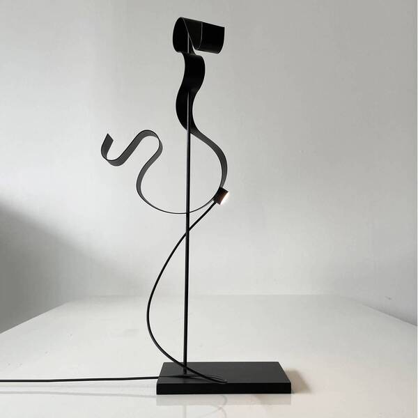  Knikerboker Knikerboker Curve Led Table Lamp, Black 
