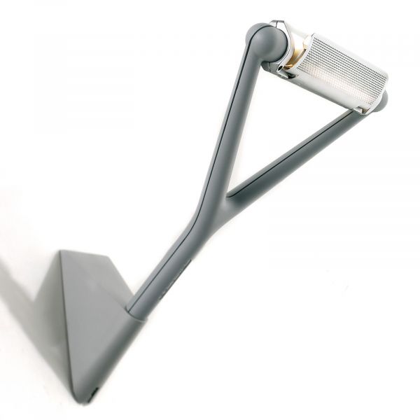  Luceplan Luceplan Lola Variable Wall Light With A Modern Design 
