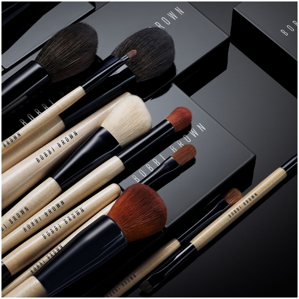  Bobbi Brown Full Coverage Touch Up Brush 
