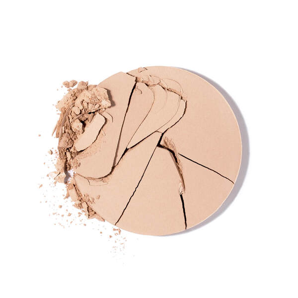  Chantecaille Compact Makeup Foundation (various Shades) - Peach 