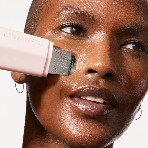  Dermaflash Dermapore+ Ultrasonic Pore Extractor + Skincare Infuser Set - Blush 