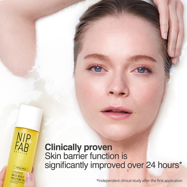  Nip+fab Ceramide Fix Base Build Moisture Milk 8% 125ml 
