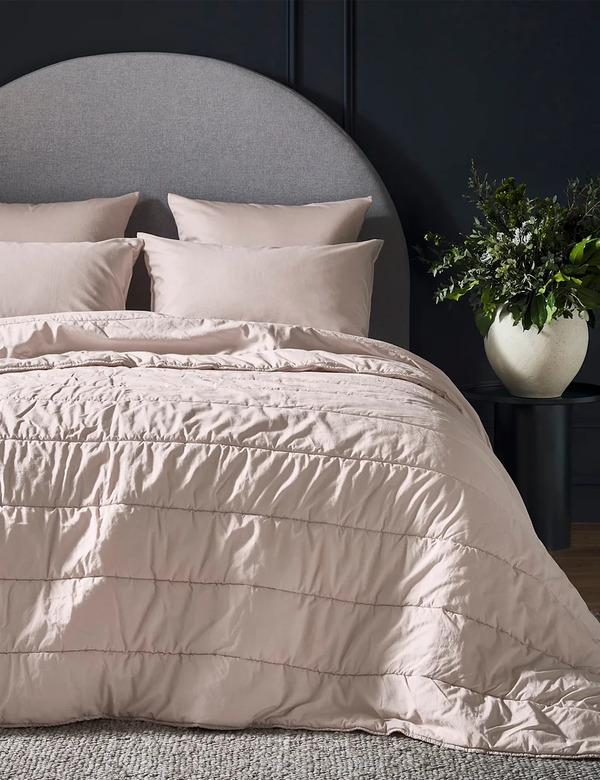  Bedfolk Pure Cotton Quilted Throw Soft Pink 