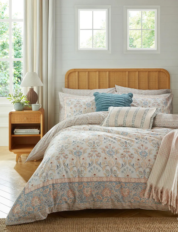  Laura Ashley Pure Cotton Semington Bedding Set Multi 