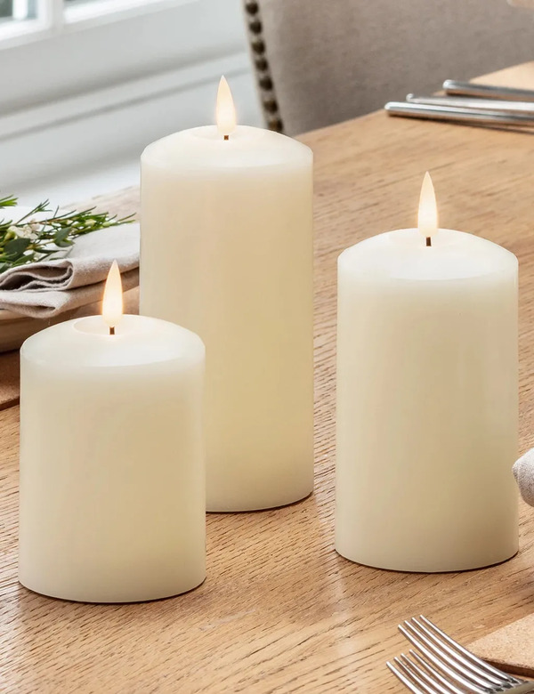  Lights4fun Set Of 3 Truglow® Pillar Led Candles Ivory 