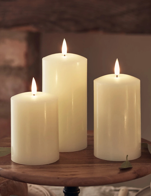  Lights4fun Truglow® Rechargeable Pillar Led Candle Ivory 