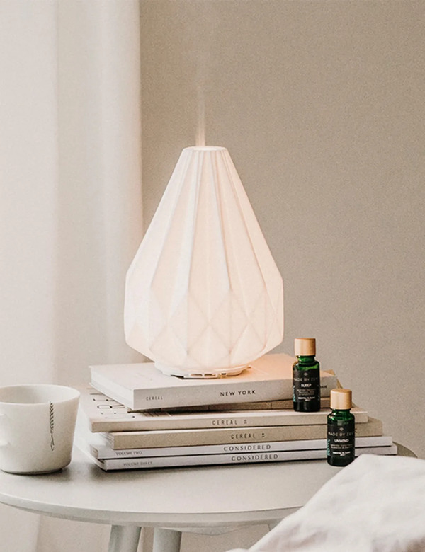  Made By Zen Kasper Ceramic Aroma Electric Diffuser White 