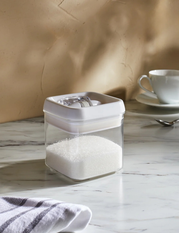  M&s 0.5l Square Flip-tight Food Storage White Mix 