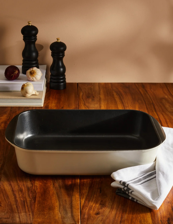  M&s Large Cast Aluminium Roaster Ivory 
