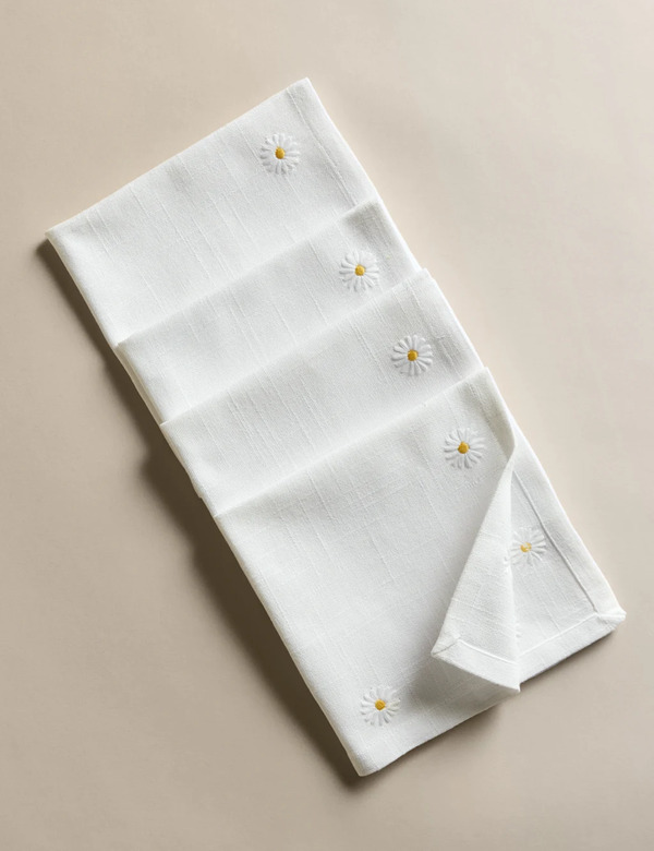  M&s Set Of 4 Pure Cotton Daisy Napkins White Mix 