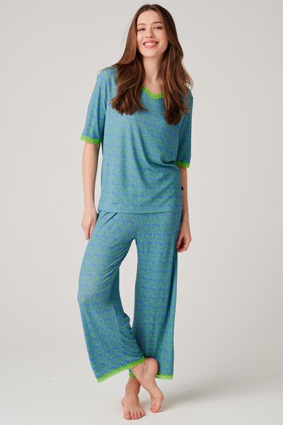  British Boxers Womens Bamboo Lace Cropped Leg Pyjama Set 