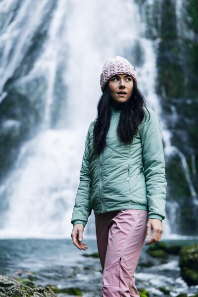  Eisbar Selda Merino Wool Blend Beanie 