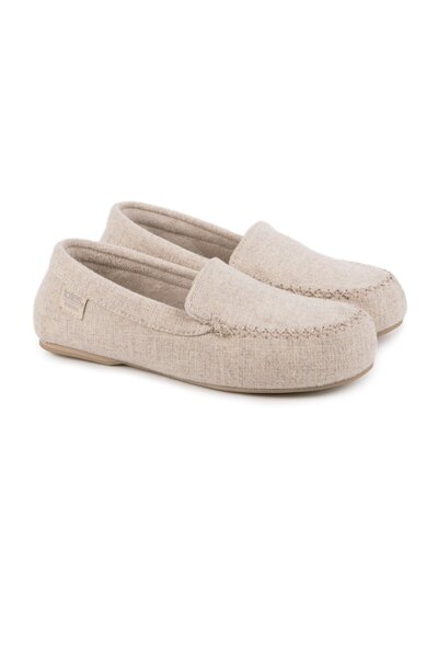  Isotoner Womens Textured Moccasin Slipper 