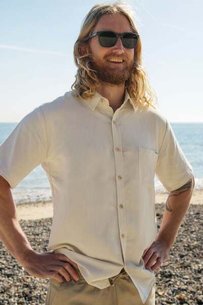  Rapanui Men's Linen Short Sleeve Shirt 