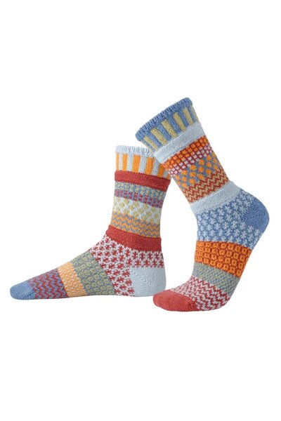  Solmate Unisex Mismatched Striped Pattern Crew Sock 