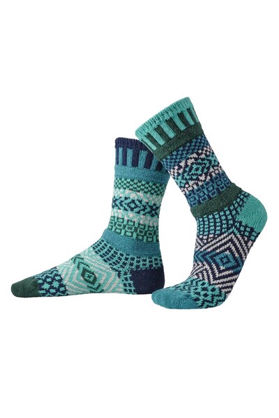  Solmate Unisex Mismatched Striped Pattern Crew Sock 