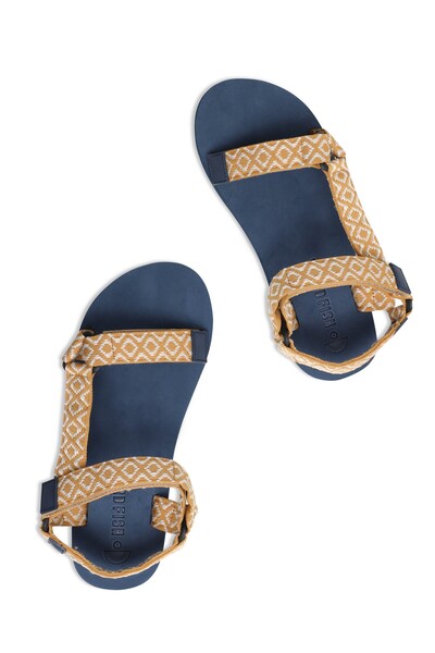  Weird Fish Trek Womens Walking Sandals 