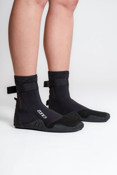  Zone3 Heat Tech Dura Unisex Swim Boot 