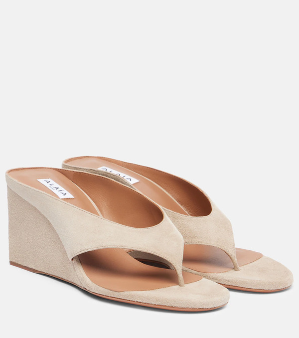  Alaia Alaia Cube 75 Suede Thong Sandals 