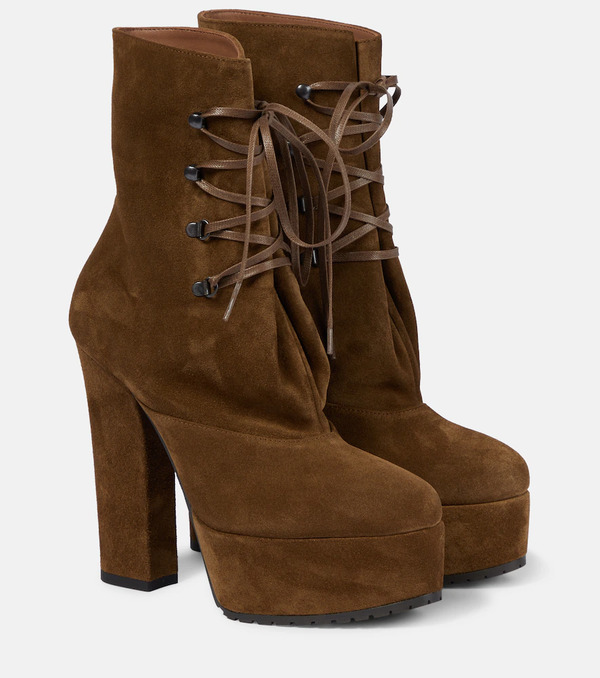  Alaia Alaia Trekk Suede Ankle Boots 