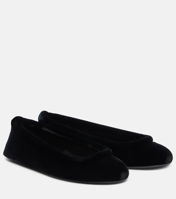  Alaia Alaia Velvet Ballet Flats 