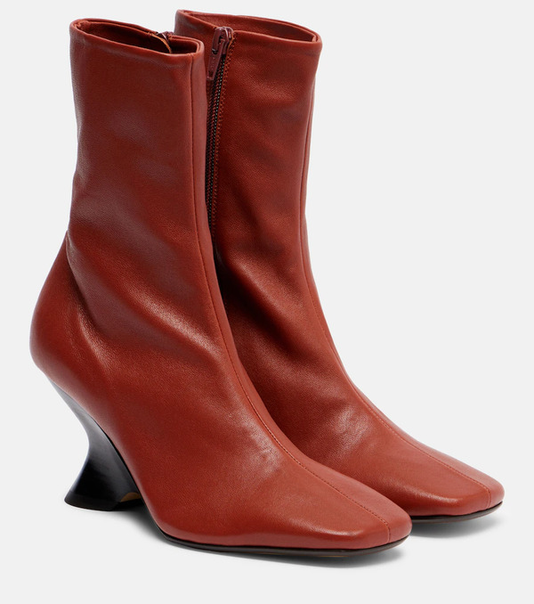  Dries Van Noten Dries Van Noten 75 Leather Ankle Boots 