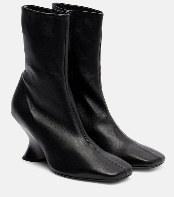  Dries Van Noten Dries Van Noten 75 Leather Ankle Boots 