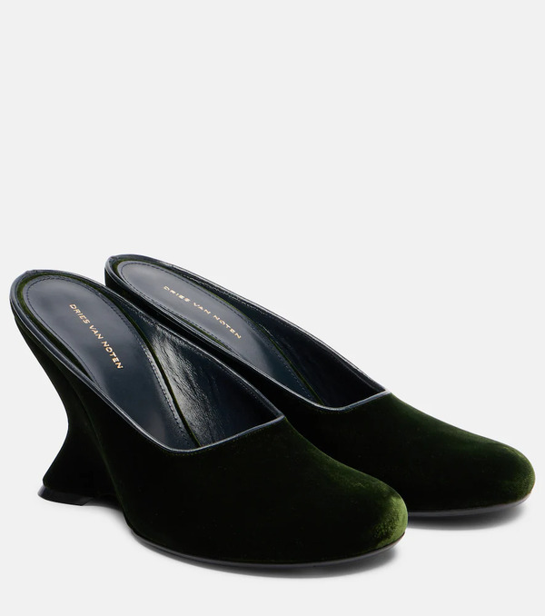  Dries Van Noten Dries Van Noten 95 Velvet Wedges 