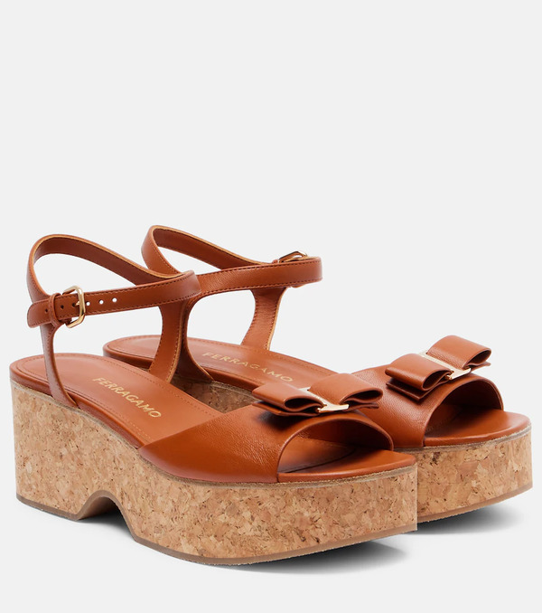  Ferragamo Ferragamo Selna Leather Wedge Sandals 